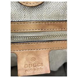 Gucci-Leather Hobo Bag-Brown