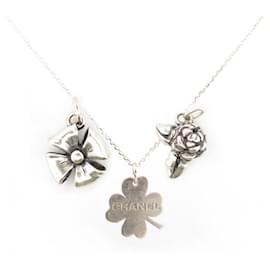 Chanel-LOT 3 CHARM PENDANTS CHANEL CLOVER CAMELIA CROSS + SILVER NECKLACE CHAIN 925-Silvery