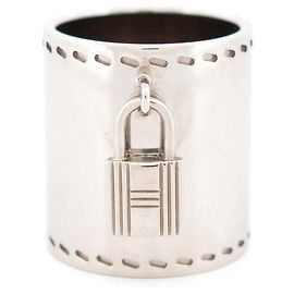Hermès LENÇO HERMES ANEL PADENAS KELLY EM METAL PRATA CAIXA QUADRADA LENÇO Prata
