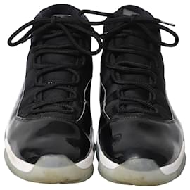 Nike-Nike Air Jordan 11 Retro in Space Jam Patent Leather-Black