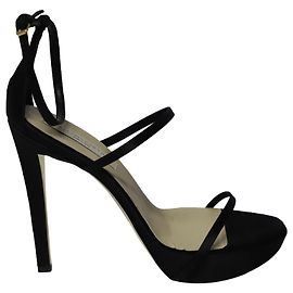 Stella Mc Cartney Stella McCartney Sandálias Strap em Seda Preta Preto