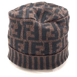 Fendi hat Brown