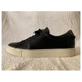 Givenchy-Black leather Urban Knots sneakers-Black