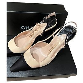 Chanel beige sling back pumps Beige
