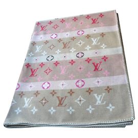 LOUIS VUITTON Capa xadrez "Together" nova multicolorida Bege