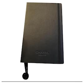 Chanel-cuaderno ancho-Negro