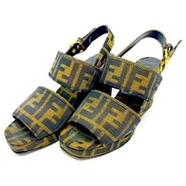 Fendi-Vintage Zucca FF Sandals-Brown