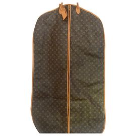 Louis Vuitton Housse Porte Brown Leather Brown