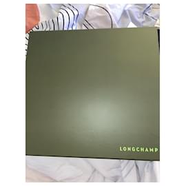 Longchamp-Folding Heritage-Black,White,Hazelnut
