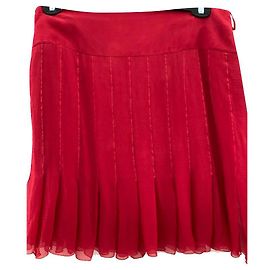 Falda Chanel de seda roja Roja