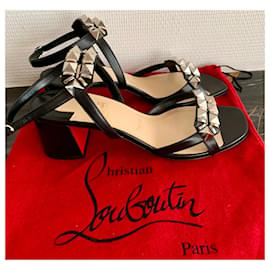 Christian Louboutin-Sandalias-Negro