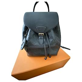 Louis Vuitton-Louis Vuitton Montsouris leather backpack-Black