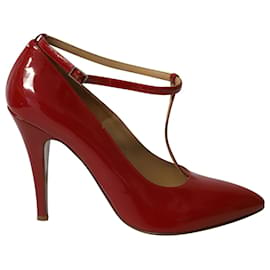 Maison Martin Margiela-Zapatos de punta con correa en T de Maison Martin Margiela en charol rojo-Roja