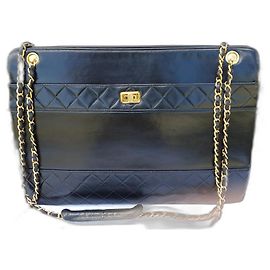 Bolsa Chanel com corrente acolchoada Preto