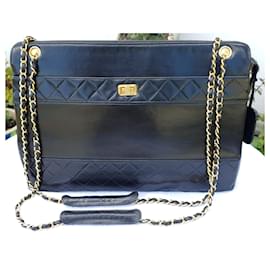 Chanel-Chanel quilted chain tote bag-Black