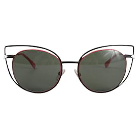 Fendi-Fendi cat eye sunglasses-Black,Metallic