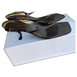 The row Sandalen Khaki