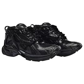Balenciaga-Zapatillas deportivas Runner en malla negra-Negro