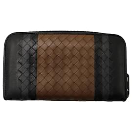 Bottega Veneta-Bottega Veneta Intrecciato Zipped Wallet in Black Leather-Black