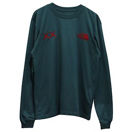 T-shirt a maniche lunghe The North Face X KAWS in cotone blu Blu