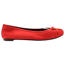 Dolce & Gabbana-Bailarinas Dolce & Gabbana con Charm en Satén Rojo-Roja