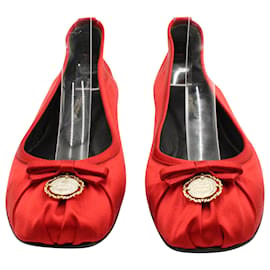 Dolce & Gabbana-Dolce & Gabbana Ballerinas mit Charme aus rotem Satin-Rot