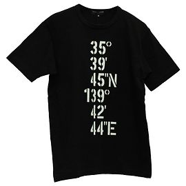 Comme Des Garcons Camiseta de algodón negro con estampado Coordinates de Comme Des Garçons Negro