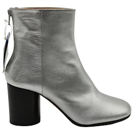 Maison Martin Margiela-Maison Margiela Ankle Boots in Silver Metallic Leather-Silvery,Metallic