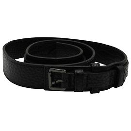 Burberry Textured Belt in Black Leather  Black