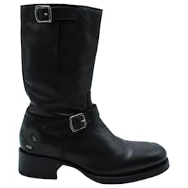 Dsquared2-Dsquared2 Distressed Buckle Boots in Black Leather-Black