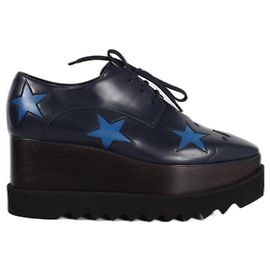 Stella Mc Cartney Stringate Elyse in pelle vegana con stelle Stella McCartney. Nero Blu