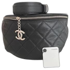 Chanel-Riñonera Chanel en cuero granulado negro-Negro
