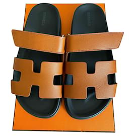 Hermès-Sandálias Hermès Chipre em tamanho  38.5-Marrom