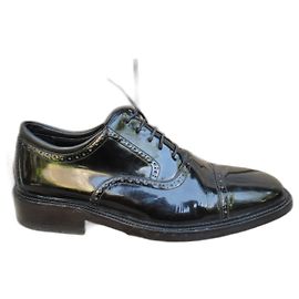 Gucci Richelieu Schuhe schwarz Lackleder 43,5 FR Schwarz