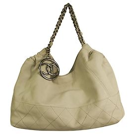 Chanel CC Coco Cabas calf leather off white leather large HOBO shoulder bag White