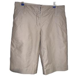 Shorts Bermuda Louis Vuitton Bege de Algodão Bege