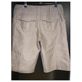 Louis Vuitton-Pantalones cortos-Beige