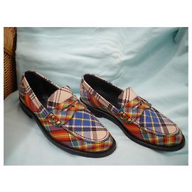 Burberry Flats Multiple colors