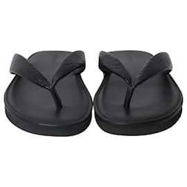 Vince-Vince Olexa Flip Flop Sandals in Black Leather -Black