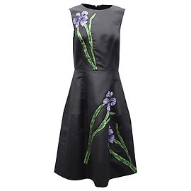 Carolina Herrera Besticktes Cocktailkleid aus schwarzer Seide Schwarz