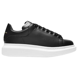 Alexander Mcqueen-Oversized Sneakers - Alexander Mcqueen - Black - Leather-Black