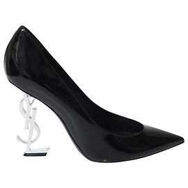 Saint Laurent Opyum Pumps in Black Patent Leather Black