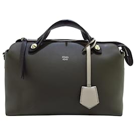 Fendi-Sac à main en cuir gris Fendi By The Way-Noir,Gris