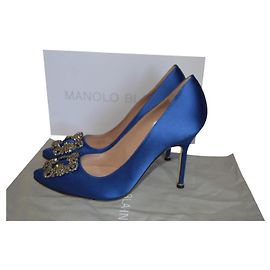 Manolo Blahnik hangisi new Blu