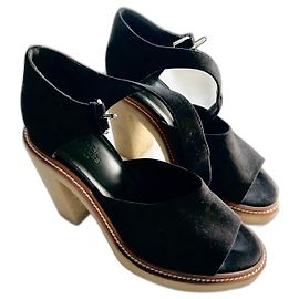Hermès Drew Sandals Black Goatskin Black