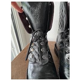 Chanel-Bottines-Noir