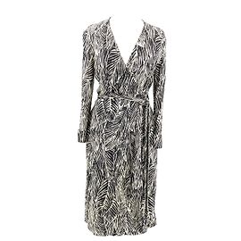 Diane Von Furstenberg Vestido envelope DVF em seda com estampa de folhas preto e branco Preto