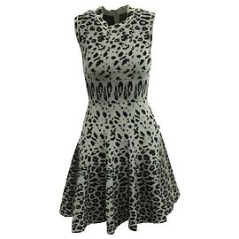 Robe courte Alaïa à imprimé léopard en viscose grise Autre