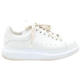 Alexander Mcqueen-Alexander Mcqueen Oversized Sneakers in White Leather-White