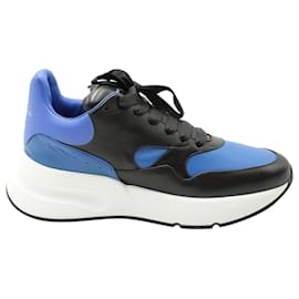 Alexander Mcqueen-Alexander McQueen Oversized Runner Sneakers in Blue and Black Calfskin Leather -Blue